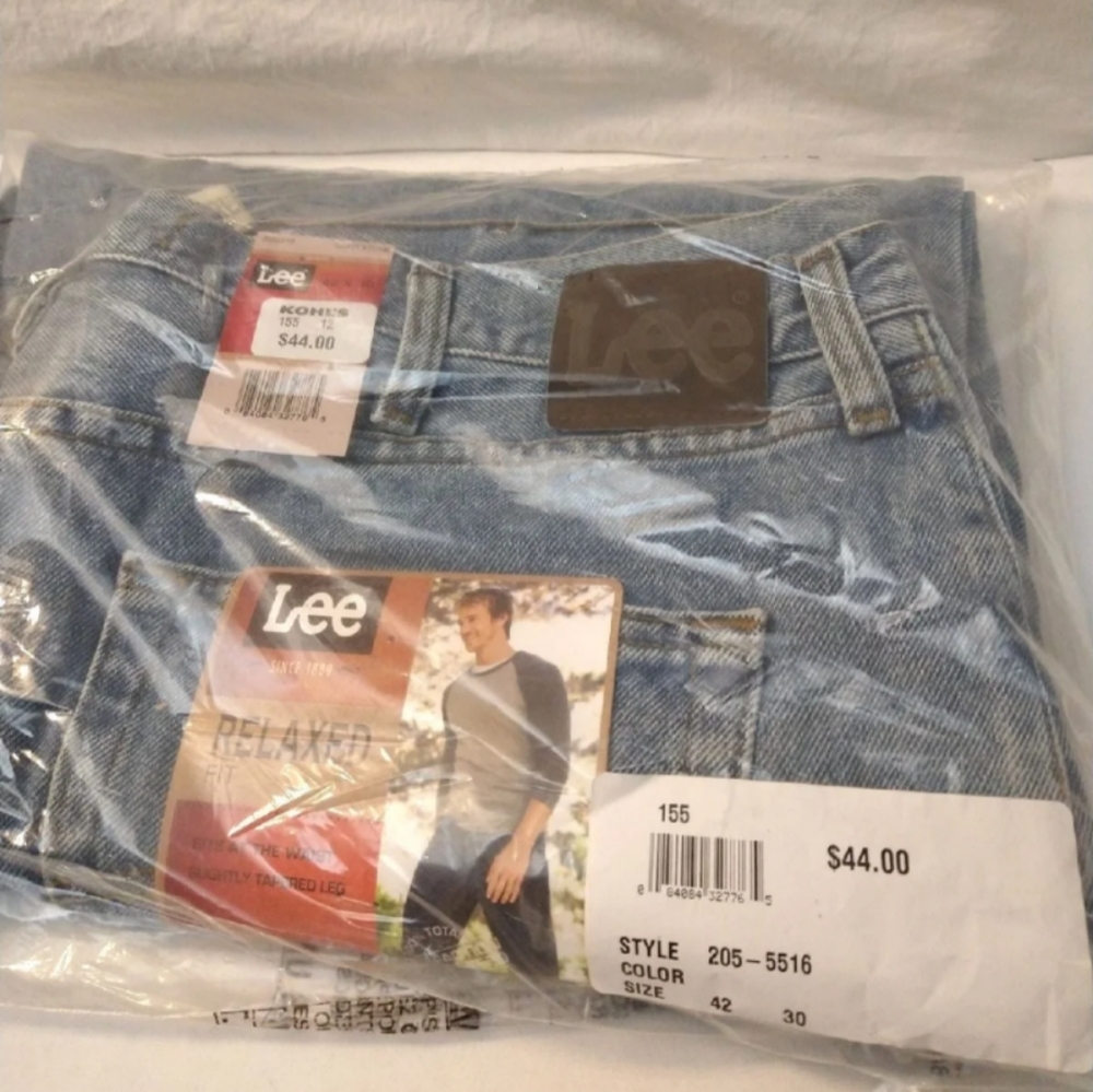 New Lee Jeans Sz 42